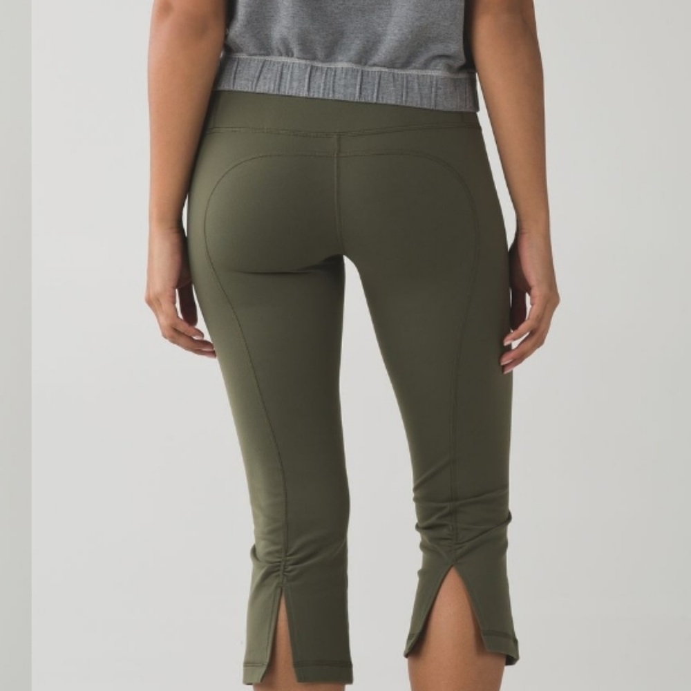 Lululemon Gather and Crow legging